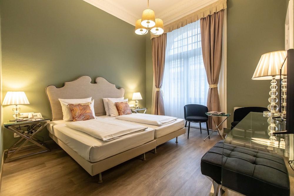 Hotel Monopol - Central Station Frankfurt am Main Eksteriør billede