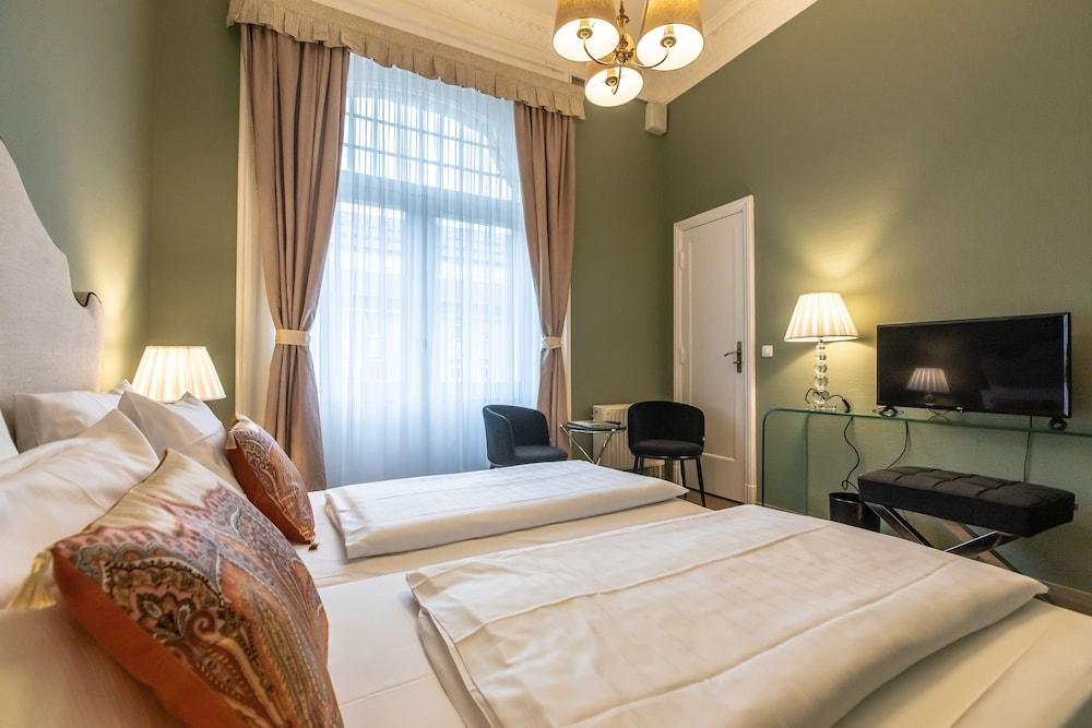 Hotel Monopol - Central Station Frankfurt am Main Eksteriør billede